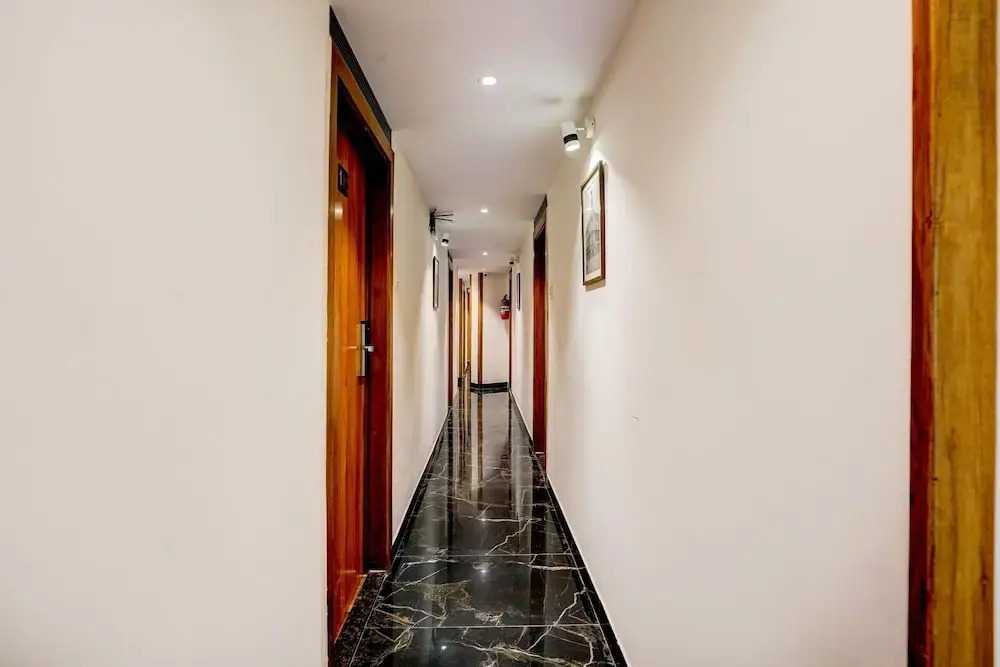 Pleasant Stays Near Powai Lake Mumbai