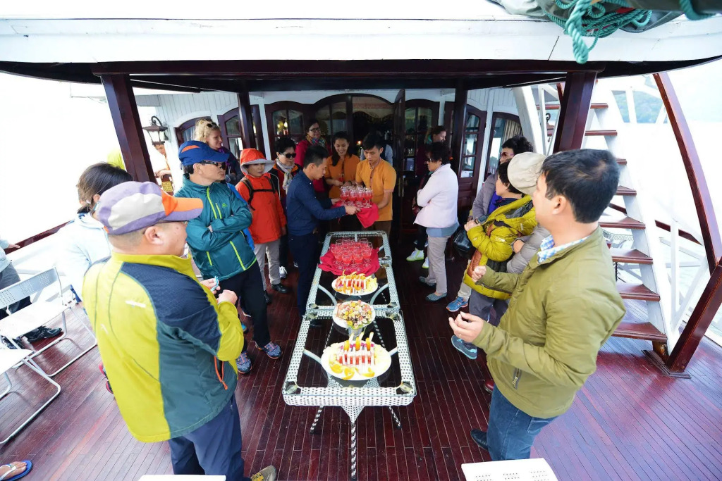 Imperial Legend Cruise Ha Long