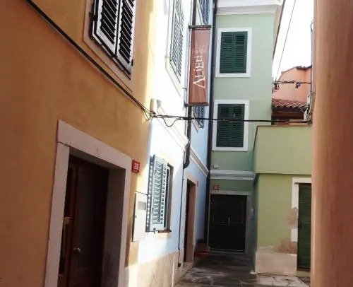 Hostel Alieti