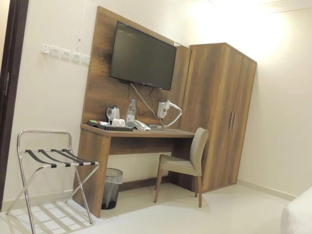 Golden square قولدن سكوير