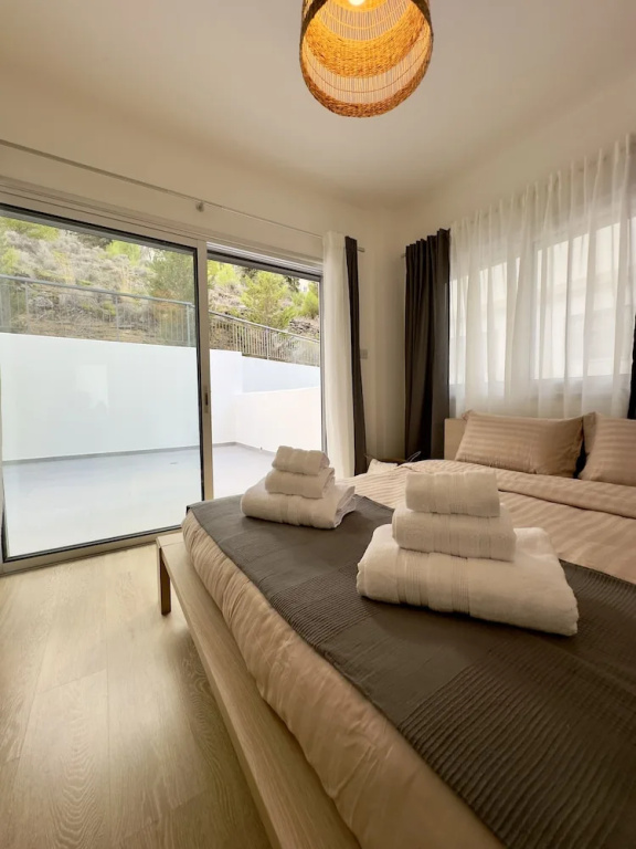 Welcome to Our Luxurious 1-bedroom Private Residence With a Special Patio
