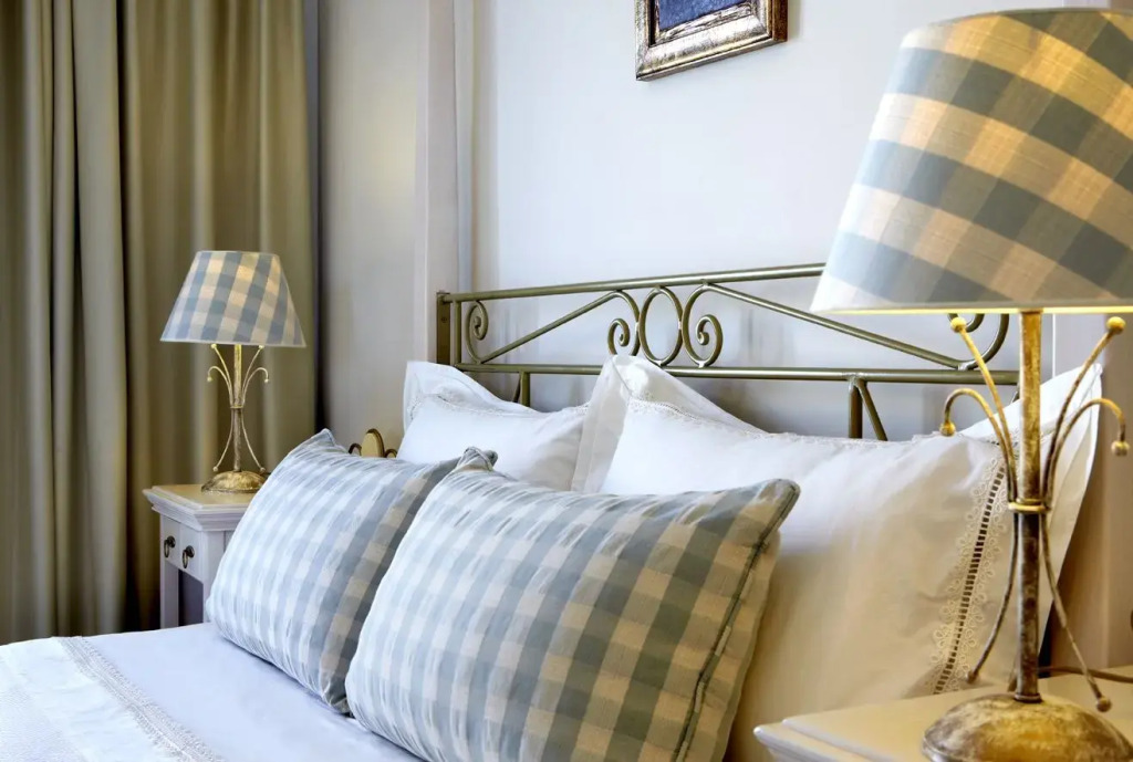 Mitos Suites