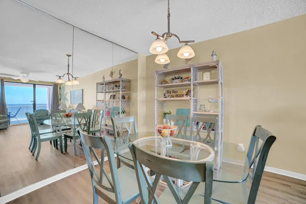 Pelican Pointe 805