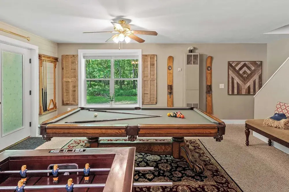 Alpine Serenity by Avantstay Beach + Lake Access Theater, Deck, Playroom
