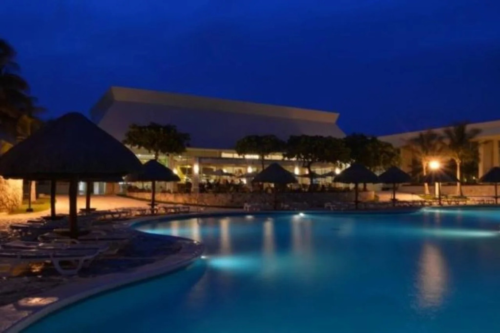 Royal Select at Grand Park Royal Cancún