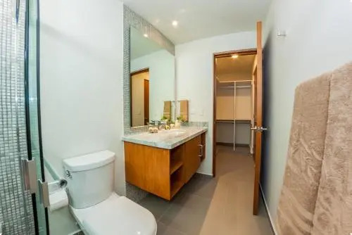 Amazing 2BR PH steps distance from the 5th Av by Happy Address