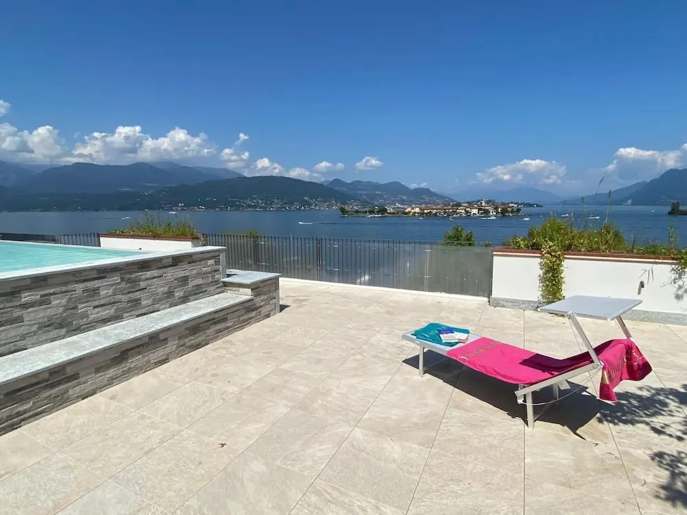 Amadeus Apartment With Lake View in Baveno
