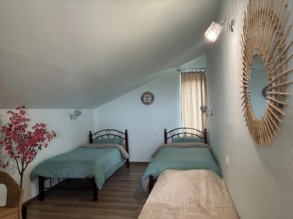 Garden House Yerevan Guest House