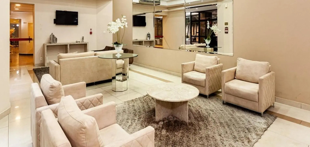 Paulista Wall Street Flat 10