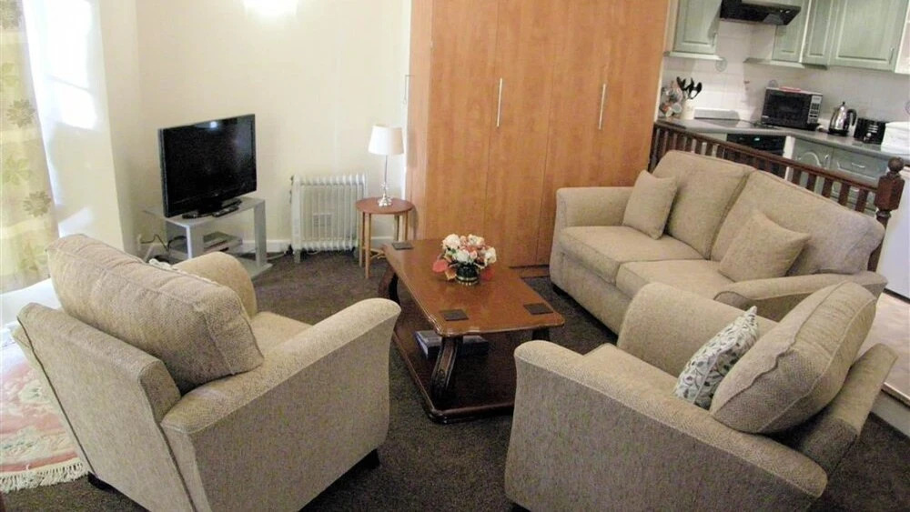 Harbour House 2