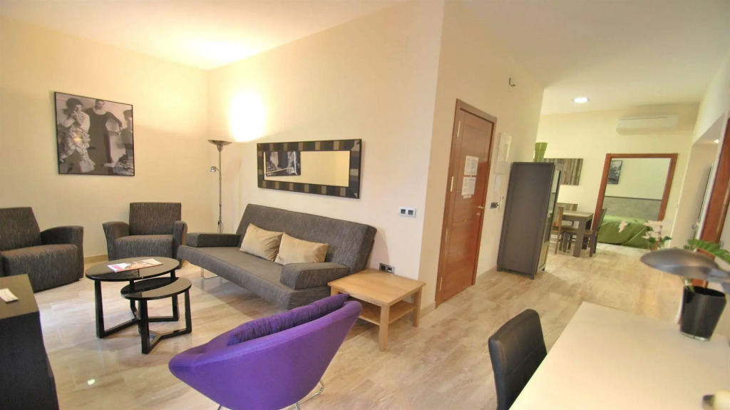 Apartamentos Living Sevilla Centro Maestranza