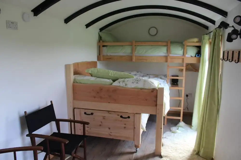 Greenacres Self Catering Railway Wagon-Glamping