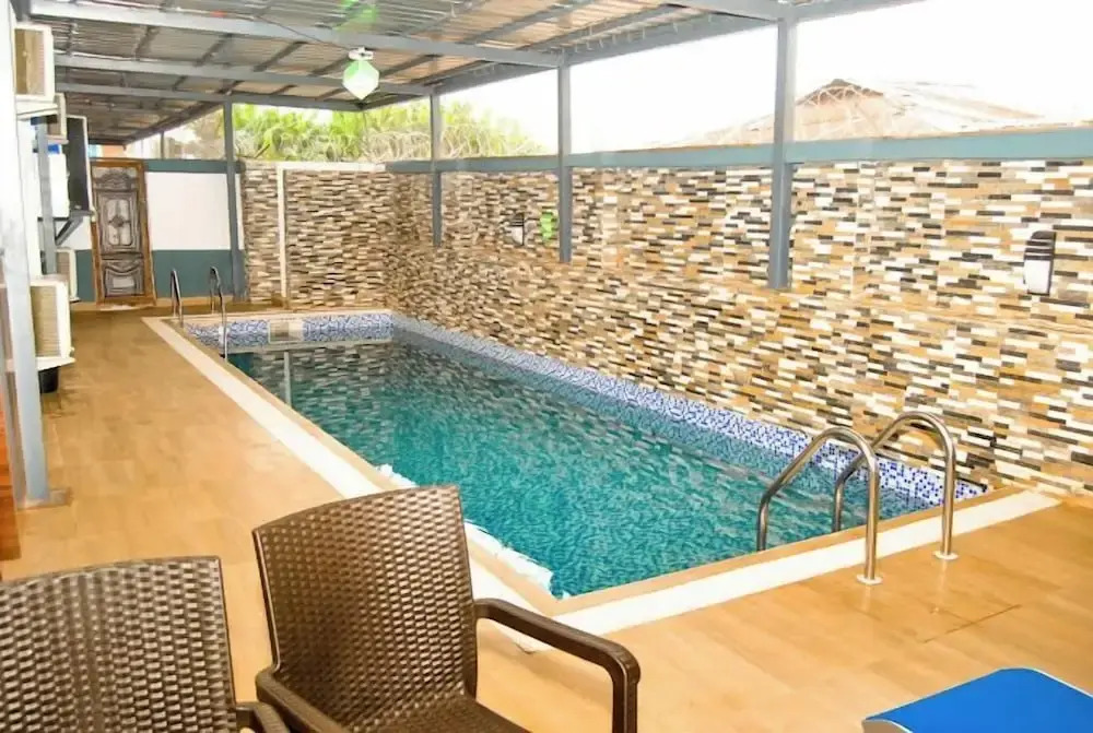Alice Suites
