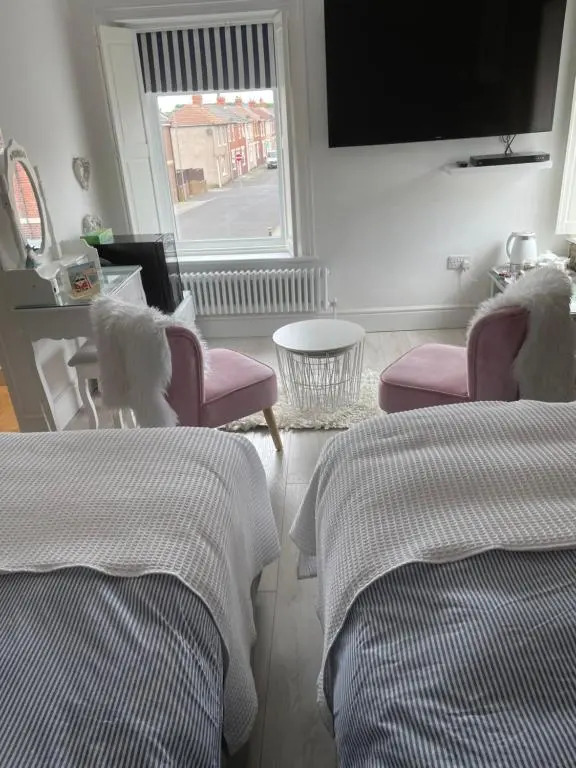Coastal Joy - Family and friends bedrooms