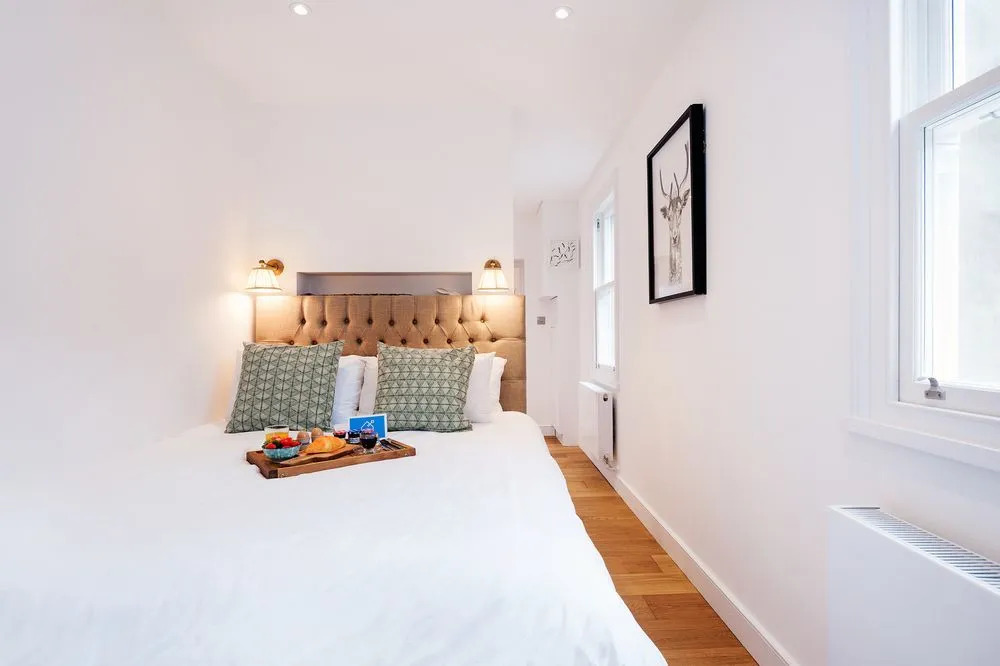 The Lillie Road Residence I - Eh1