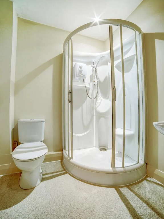 OYO Chase Suites