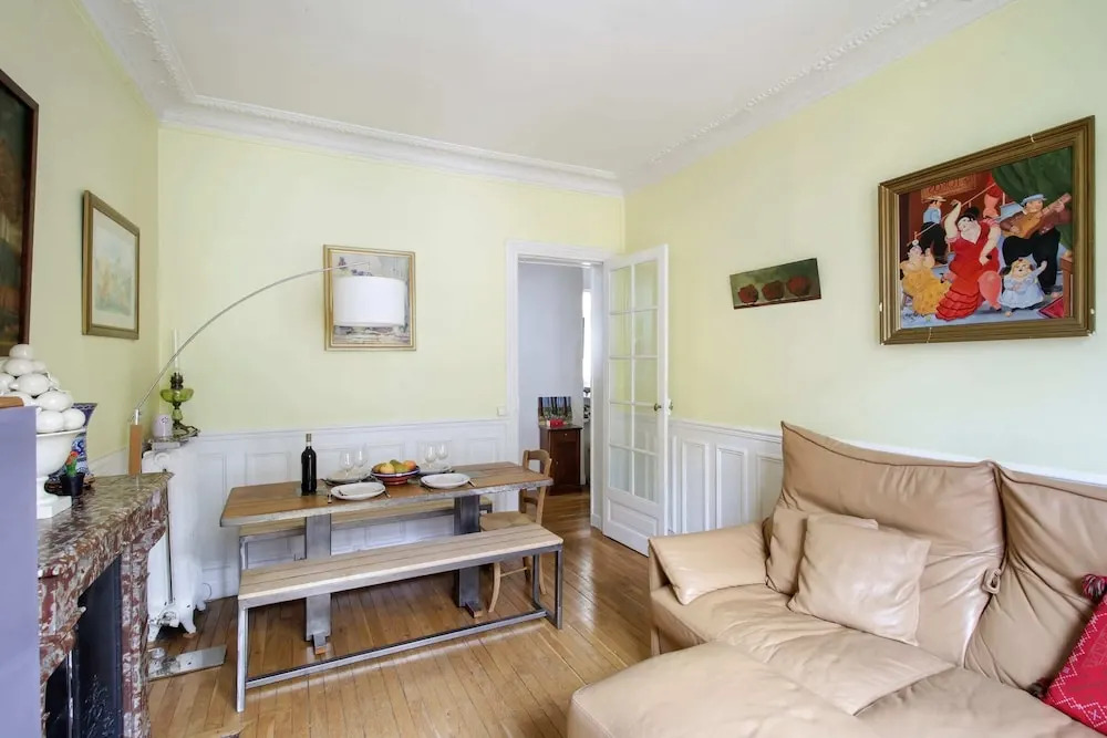 Comfortable Parisian Home 2mins From Metro Line 7
