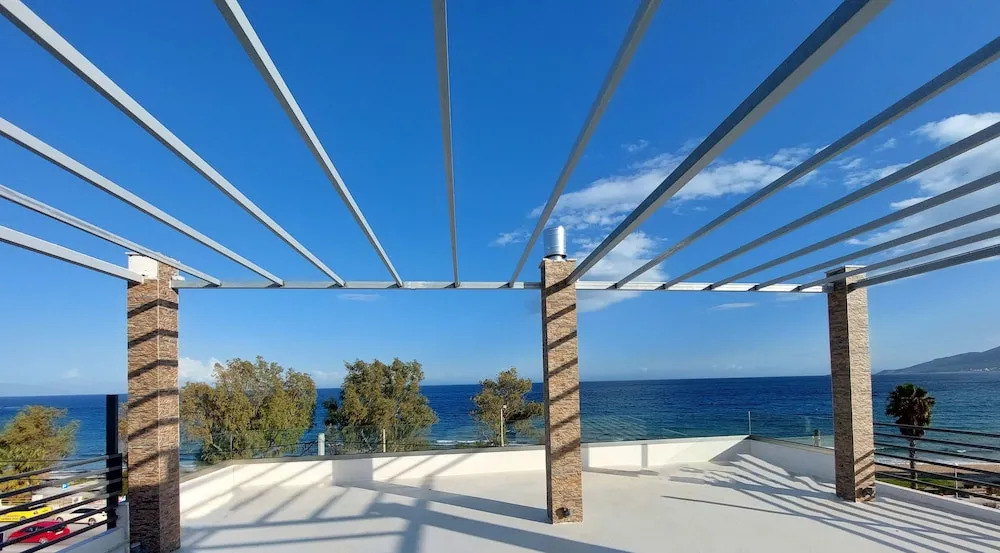 Finikas Suites & Apartments Airport By Airstay