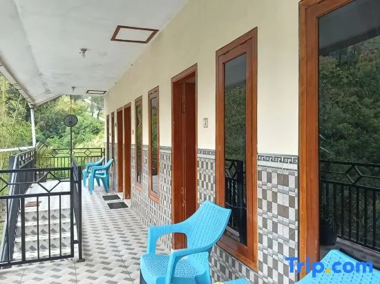 Dua Puteri Homestay Bromo