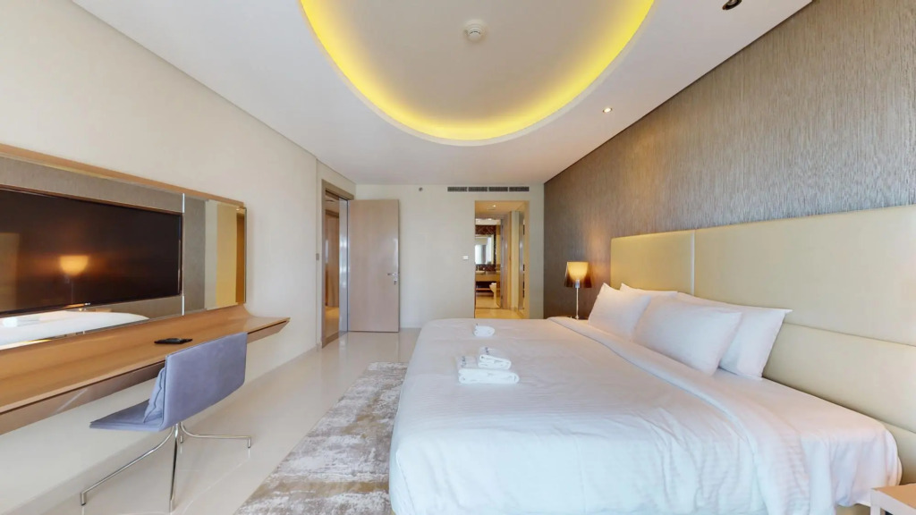Business Bay - Damac Towers Paramount B - 4206
