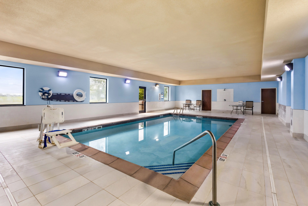 Holiday Inn Express & Suites Van Wert by IHG