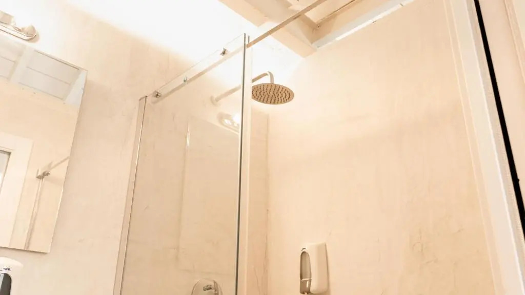 4U Suites