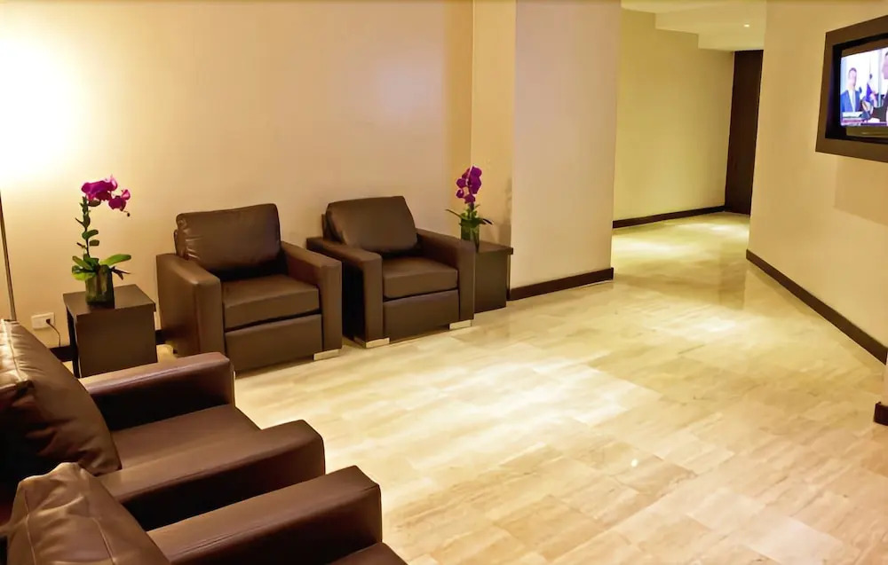 HOTEL CHACAO SUITES