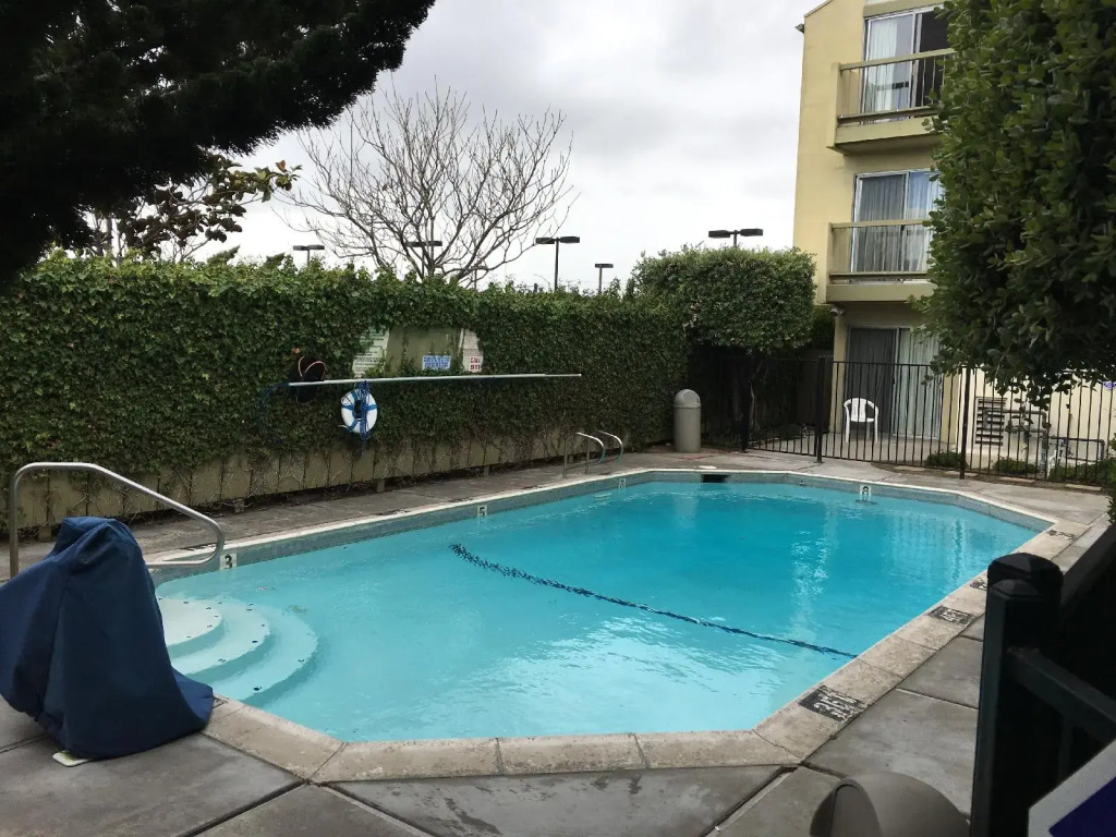 Sand Dollar Inn