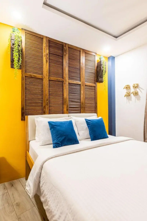 Rain Airport Bed and Breakfast