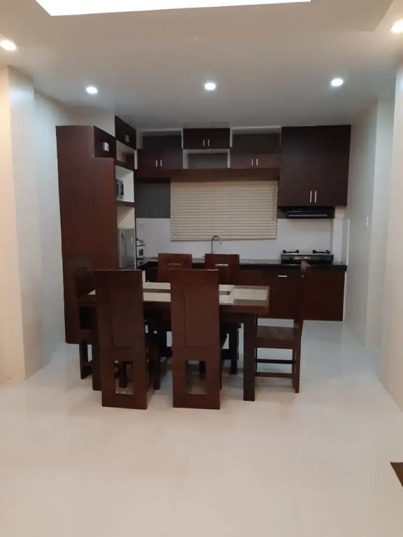 Restful 3BR Hillside Duplex House