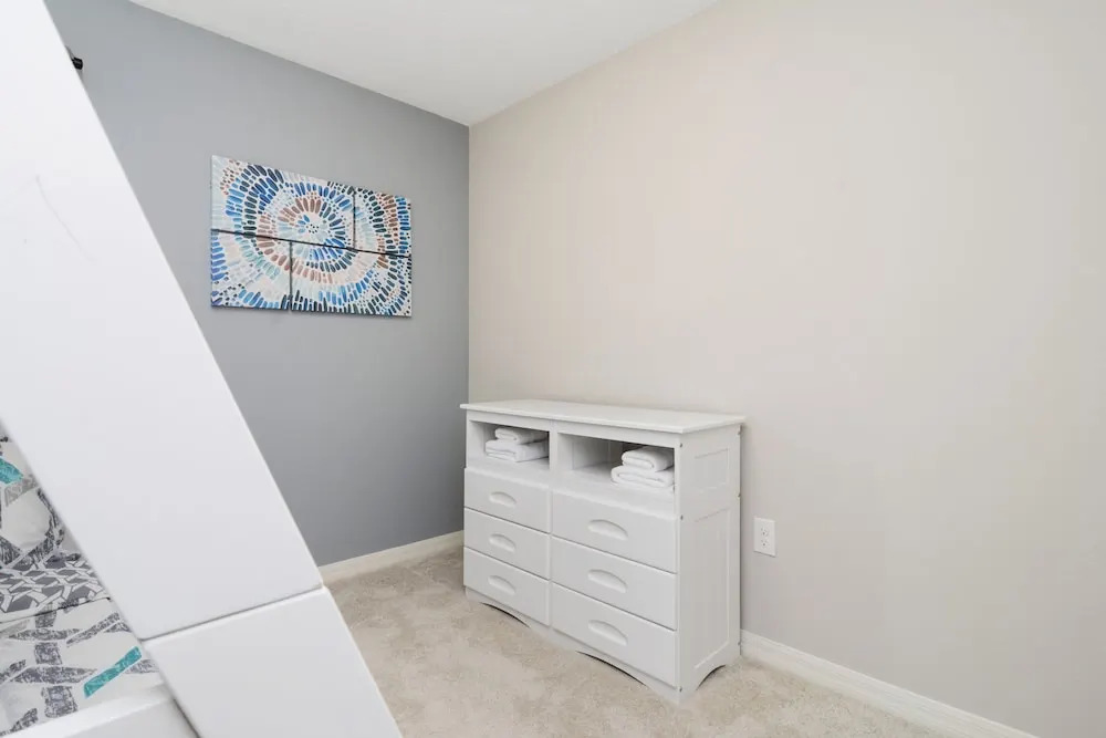 4 Bd Sleeps 10 w Gameroom Close to Disney 5147
