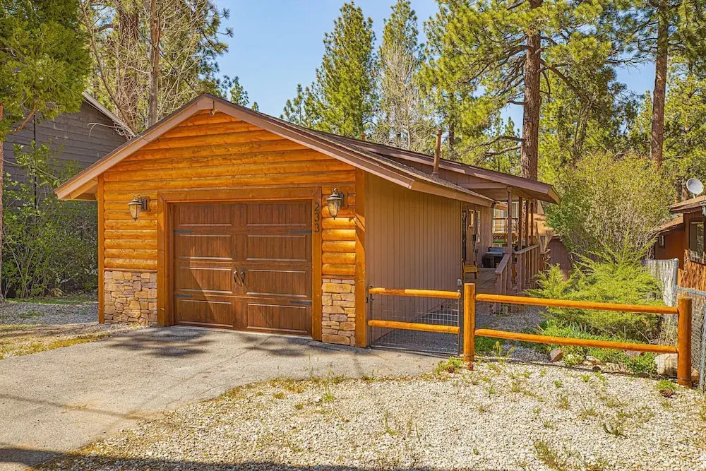 Country Club Cabin #357
