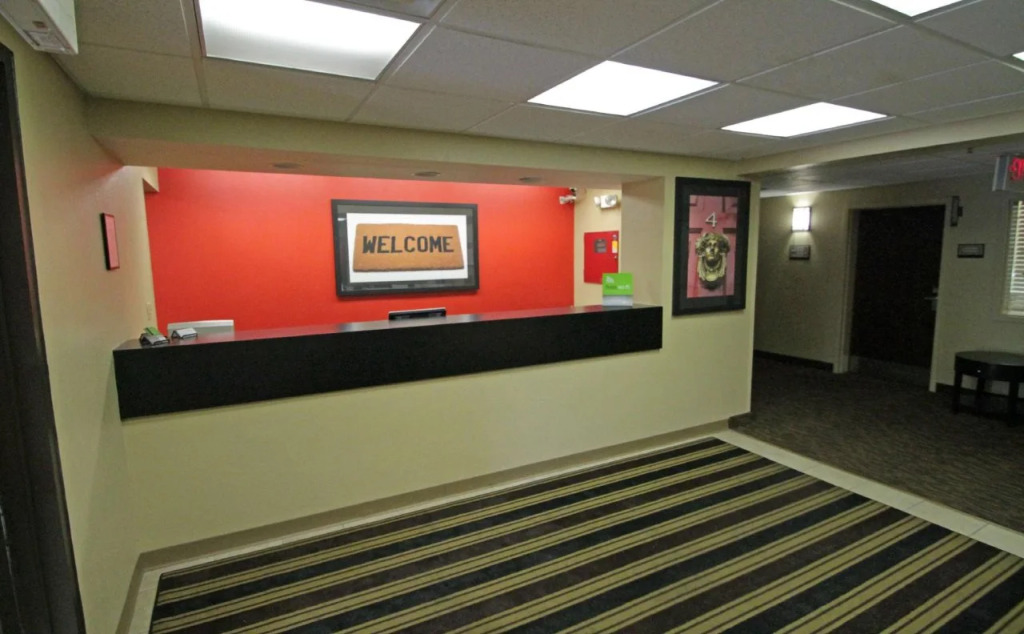 Studio 6 Corporate Extended Stay Buffalo Amherst NY