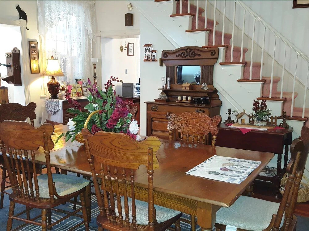 Spring_farm_retreat