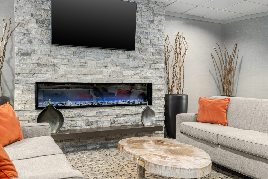 Holiday Inn Hotel & Suites Des Moines-Northwest by IHG