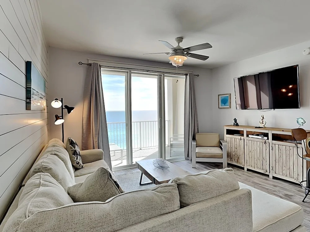 Majestic Sun #1008A by Southern Vacation Rentals