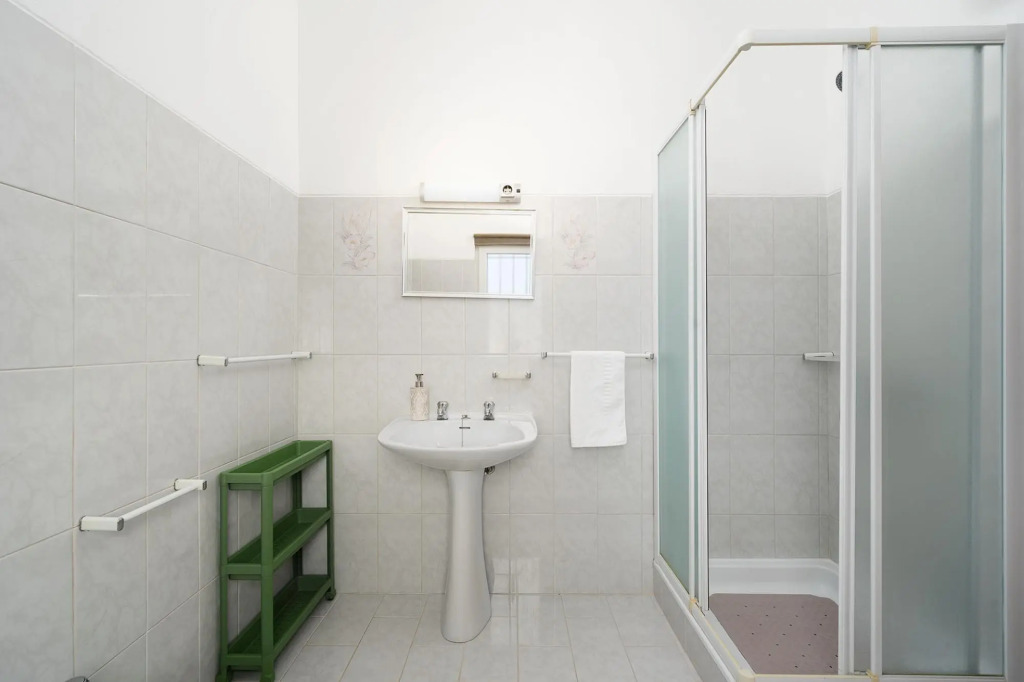 Villa Harpista in Guia by Ideal Homes