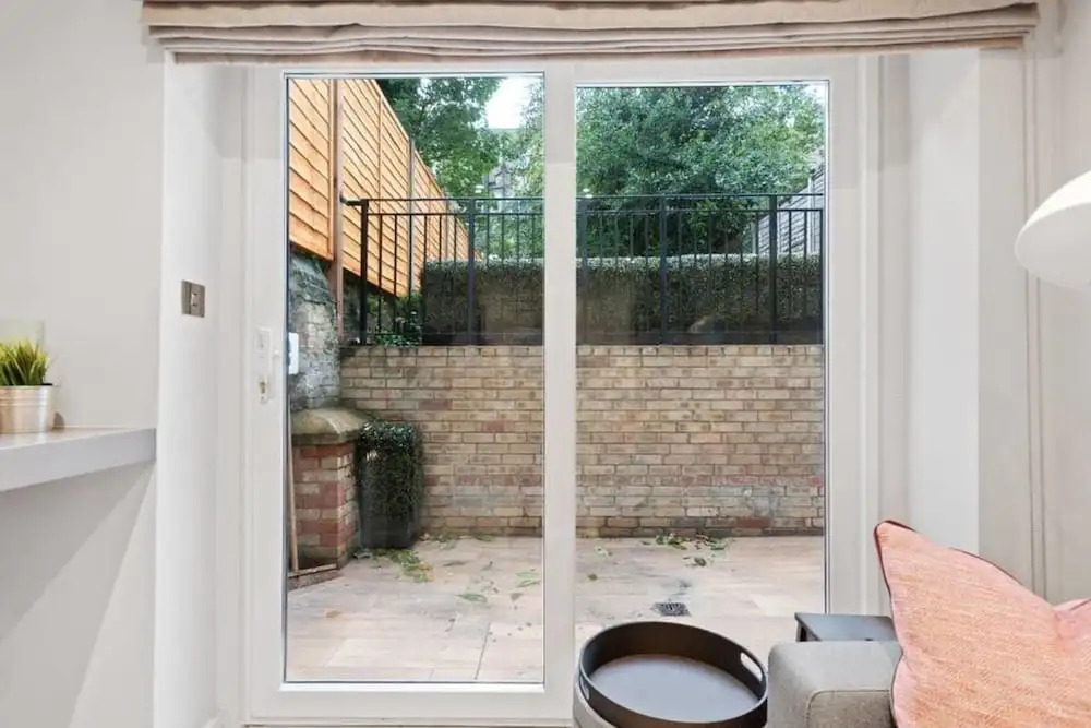 Designer 1 Bed apt W/terrace Sleeps 3 in Camden