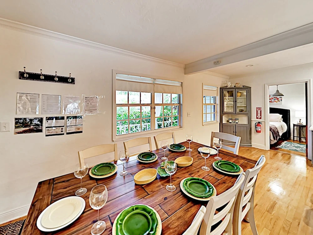 Tropical Oasis - 3 Br Home