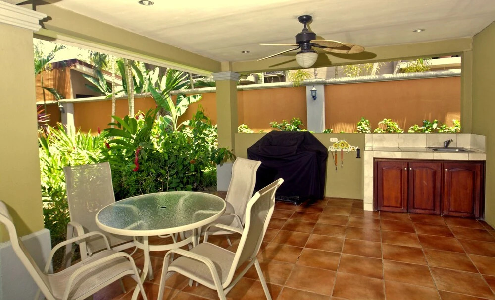 Montecarlo 13 - 2 Br Condo