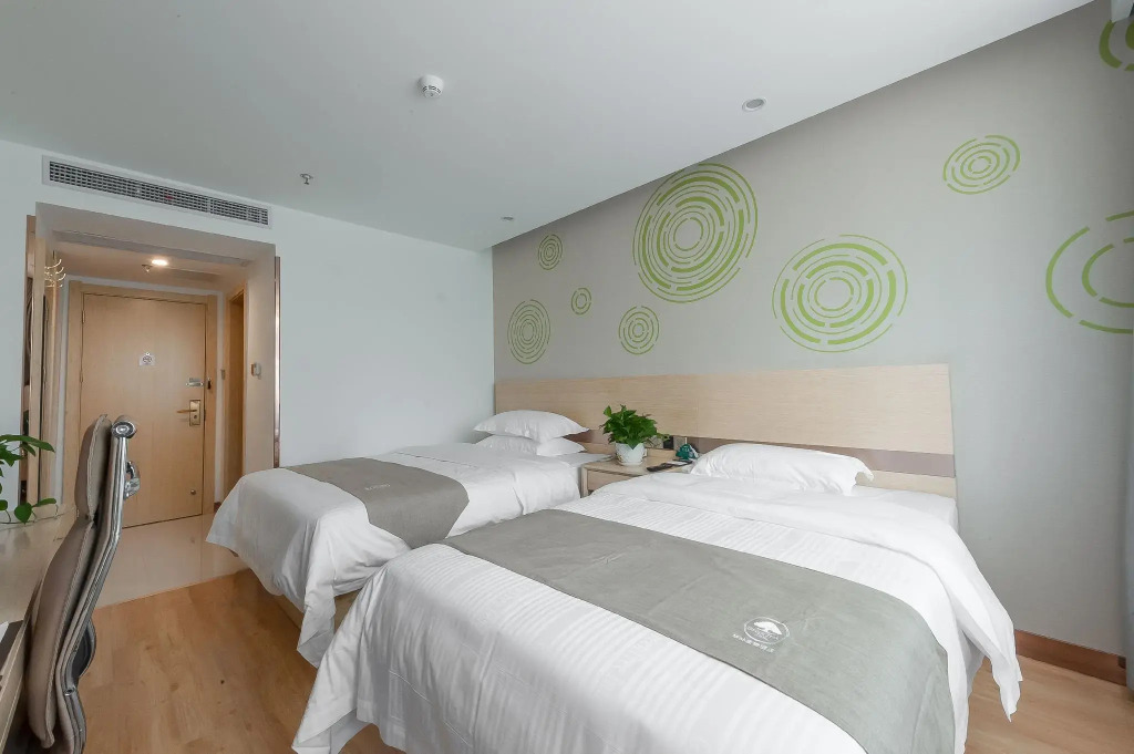 GreenTree Inn Wuhu Eshan Road University City