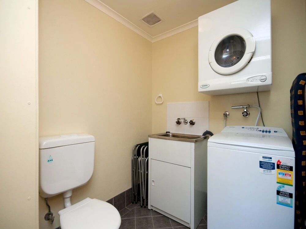 St George, Unit 8/19 Weatherly Close
