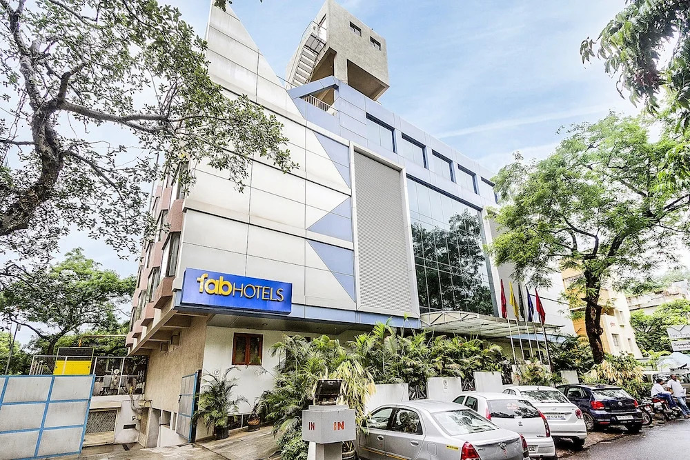 Hotel Gandharva Shivajinagar