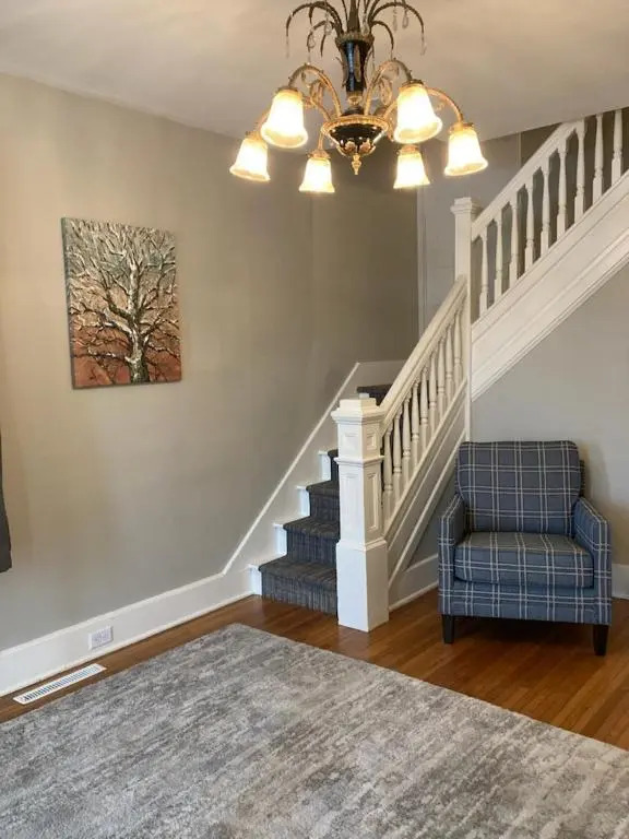 Country Squire Inn and Suites