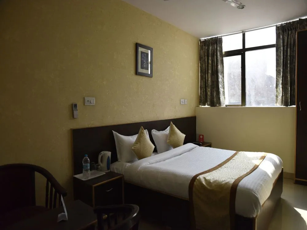 OYO 8040 Hotel Ananta Inn