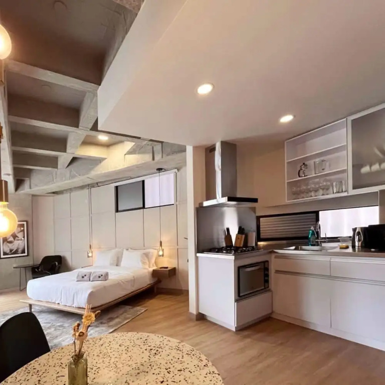 Bright Loft in Laureles