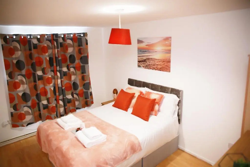 Lovely 2-bed Apartment in Harrow