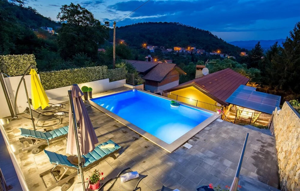 Nice Home in Rukavac With Wifi and 4 Bedrooms
