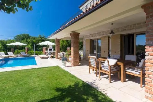 Luxury Villa Tia