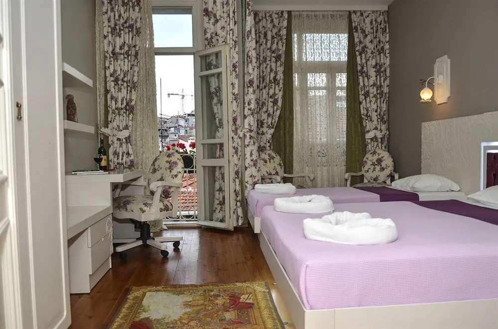 Omer Hayyam Suites